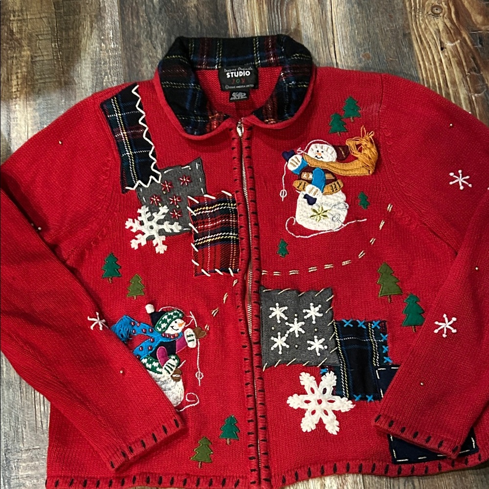 Studio Red Holiday Zip Sweater with Embroidered Snowmen size P/M preloved